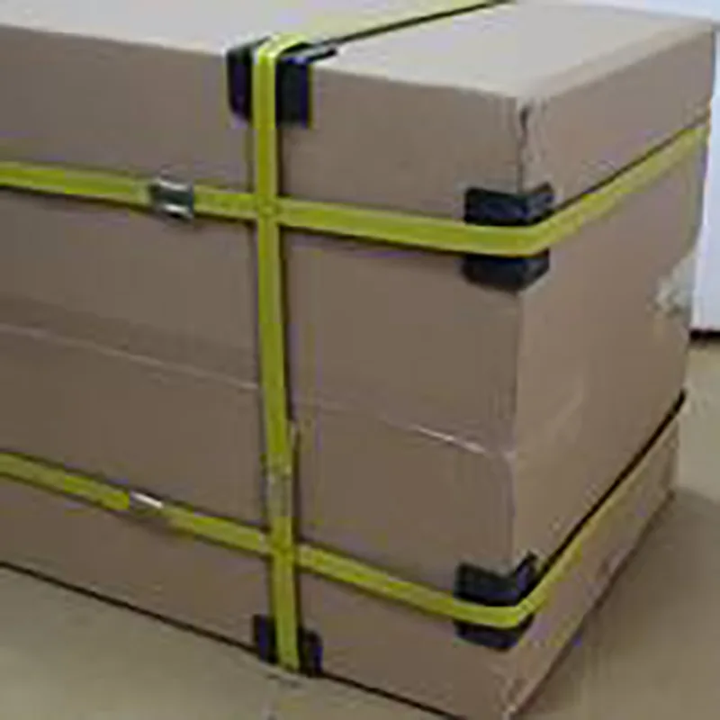 Črne plastične sponke za trakove