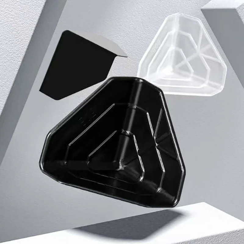 Tristranska plastična zaščita vogalov